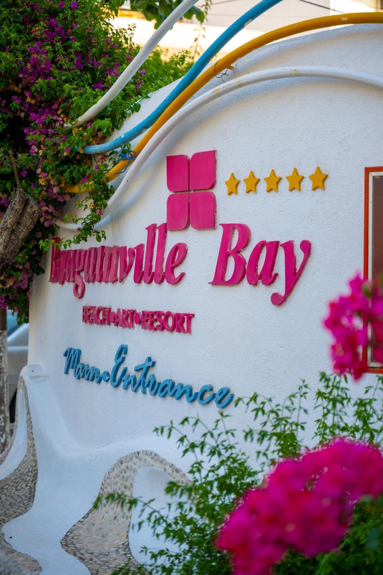 Bougainville Bay Apartments ซารานเดอ ภายนอก รูปภาพ